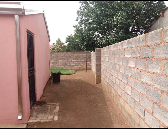 2 BEDROOM HOUSE FOR SALE IN PALM RIDGE